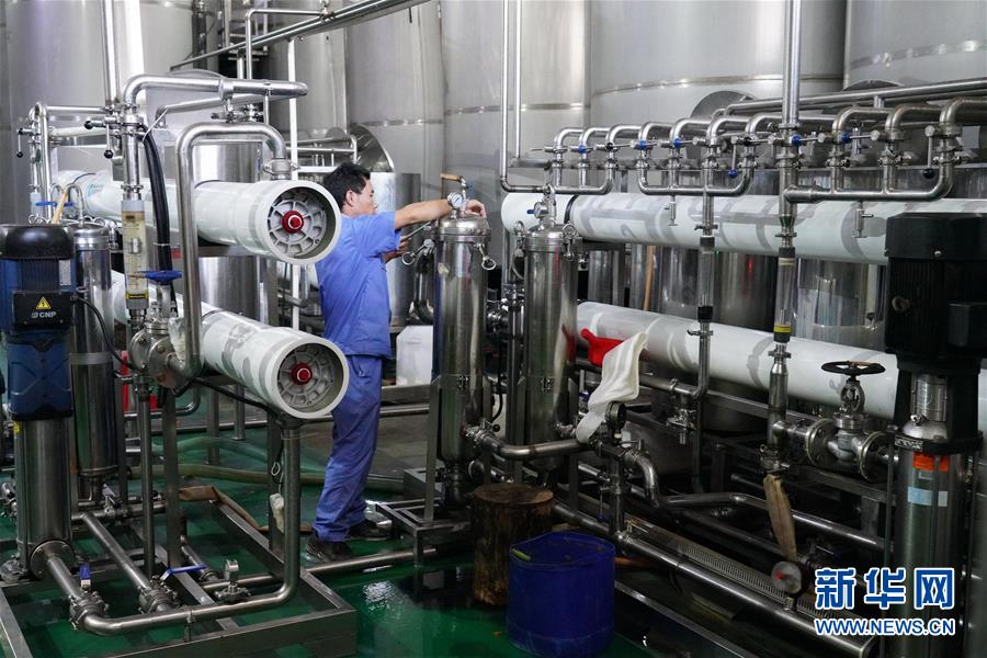 （在習(xí)近平新時代中國特色社會主義思想指引下&mdash;&mdash;新時代新作為新篇章&middot;總書記關(guān)心的百姓身邊事&middot;圖文互動）（1）大污染變身&ldquo;大寶藏&rdquo;：治理畜禽糞污，他們這樣干！