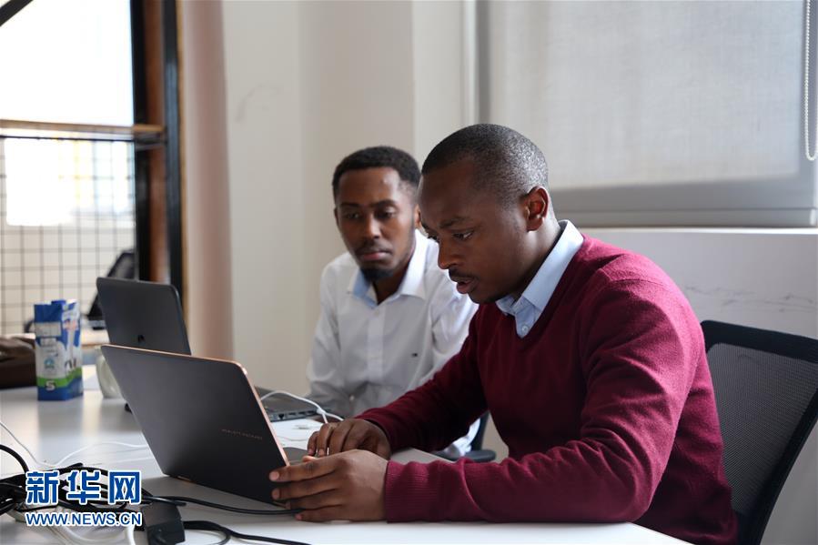 （新華全媒頭條&middot;圖文互動(dòng)）（5）攜手鑄就非凡夢(mèng)想&mdash;&mdash;寫在習(xí)近平主席提出構(gòu)建更加緊密的中非命運(yùn)共同體一周年之際