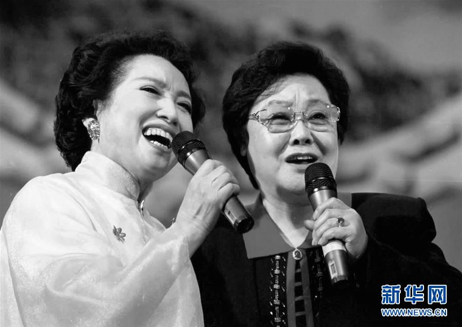 （壯麗70年&middot;奮斗新時(shí)代&mdash;&mdash;共和國發(fā)展成就巡禮）（2）人民是活水源頭&mdash;&mdash;新中國現(xiàn)實(shí)題材文藝創(chuàng)作巡禮