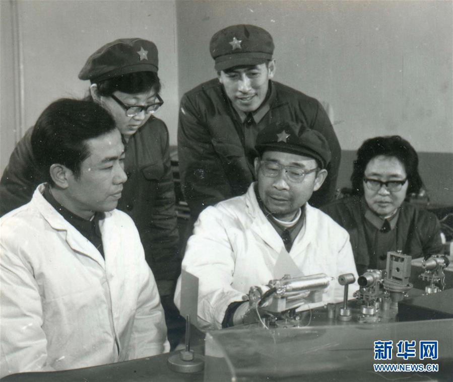 （愛國情 奮斗者&middot;圖文互動）（1）永不停轉(zhuǎn)的&ldquo;陀螺&rdquo;&mdash;&mdash;追記中國工程院院士、國防科技大學(xué)教授高伯龍