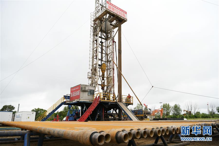 （圖文互動）（9）當好標桿旗幟 建設(shè)百年油田&mdash;&mdash;寫在大慶油田發(fā)現(xiàn)60周年之際