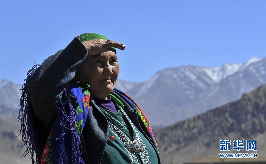 （壯麗70年&middot;奮斗新時(shí)代&mdash;&mdash;共和國(guó)榮光&middot;圖文互動(dòng)）（2）中國(guó)，一生的守護(hù)&mdash;&mdash;記&ldquo;人民楷模&rdquo;國(guó)家榮譽(yù)稱號(hào)獲得者布茹瑪汗&middot;毛勒朵