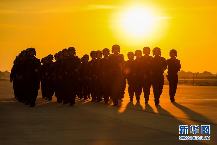 （圖文互動）（2）掠海巡天鑄鐵拳&mdash;&mdash;空軍&ldquo;模范轟炸機大隊&rdquo;履行新時代使命任務記事