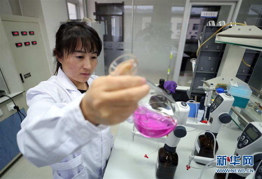 （四中全會精神在基層&middot;圖文互動）（6）老工業(yè)城市&ldquo;明星產品&rdquo;的昔與今