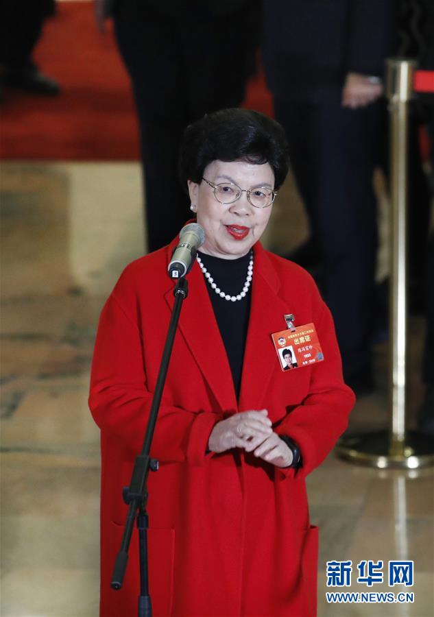 （兩會(huì)&middot;面對(duì)面）（2）全國政協(xié)委員接受采訪