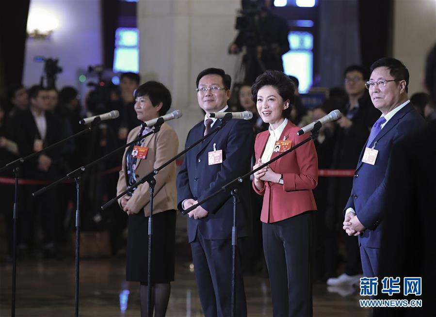 （兩會(huì)&middot;面對面）（18）全國政協(xié)委員接受采訪
