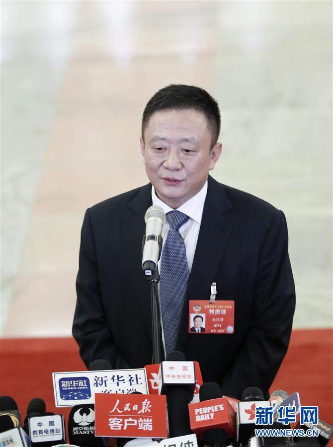 （兩會(huì)&middot;面對(duì)面）（3）采訪部長(zhǎng)