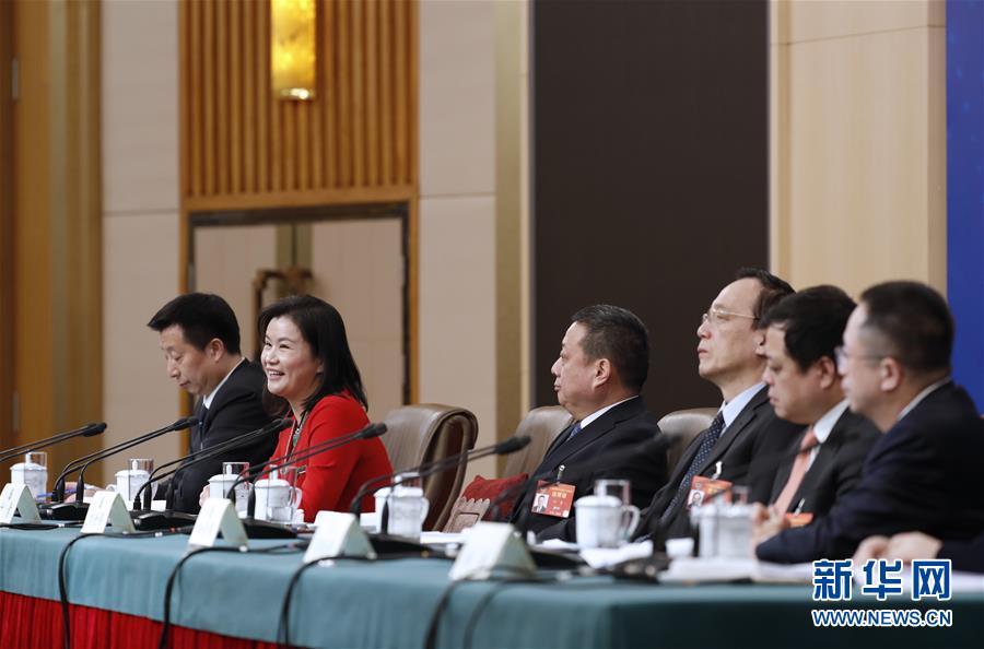 （兩會(huì)&middot;XHDW）（8）政協(xié)委員談優(yōu)化營(yíng)商環(huán)境、促進(jìn)民營(yíng)經(jīng)濟(jì)高質(zhì)量發(fā)展