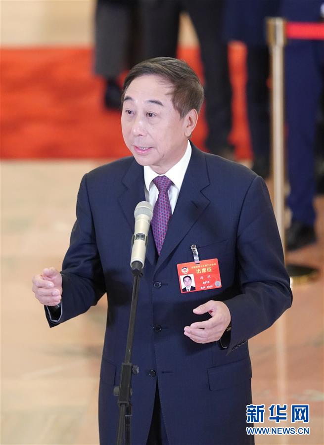 （兩會(huì)&middot;面對(duì)面）（2）全國(guó)政協(xié)委員接受采訪