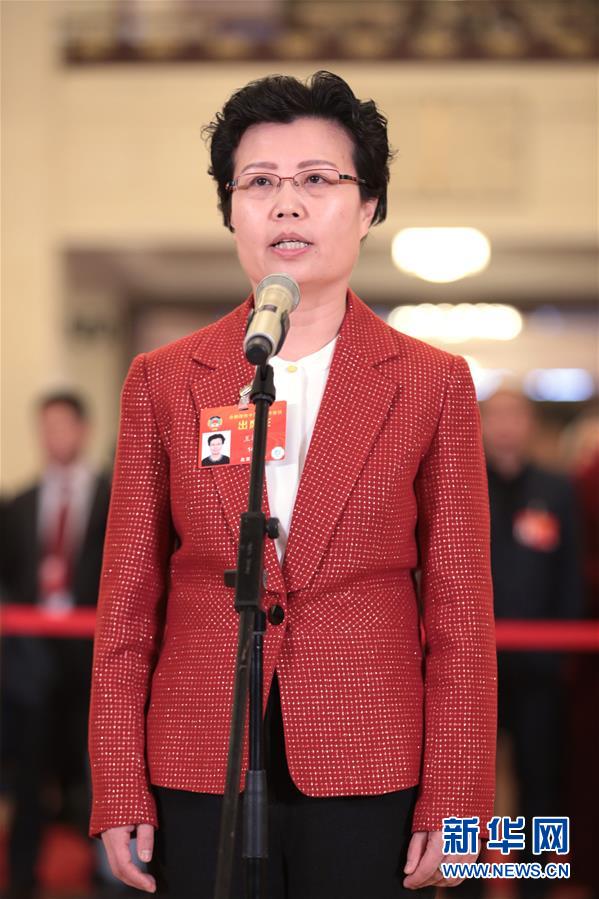 （兩會(huì)&middot;面對(duì)面）（8）全國政協(xié)委員接受采訪