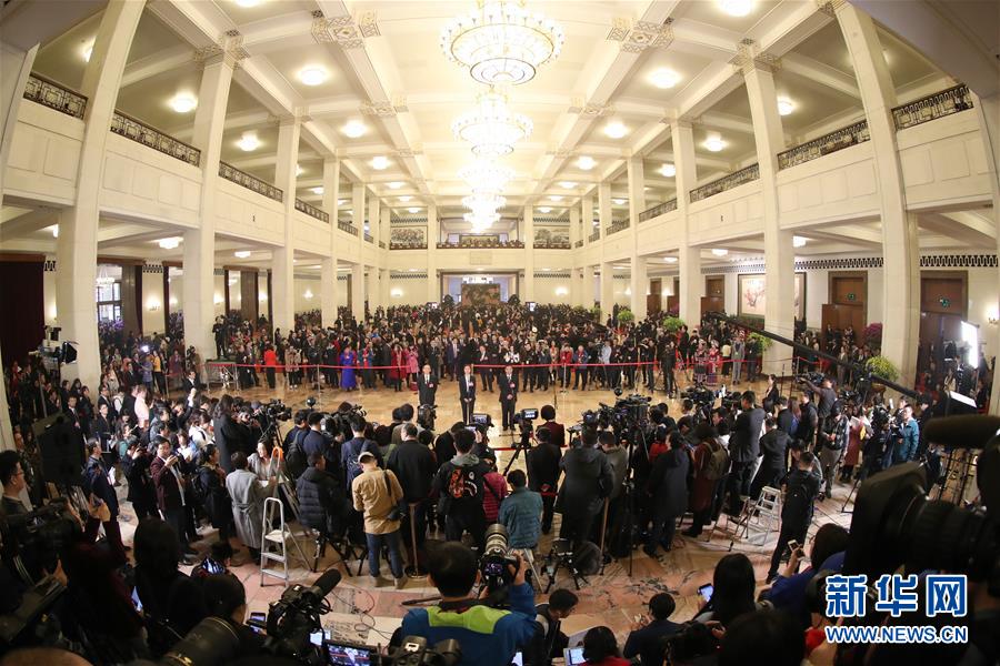 （新華全媒頭條&middot;兩會特別報道&middot;圖文互動）（1）中國發(fā)展的明天一定更美好&mdash;&mdash;從全國兩會看奮進(jìn)中國的發(fā)展信心
