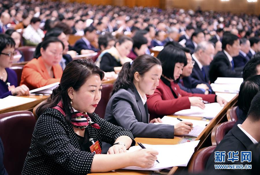 （新華全媒頭條&middot;圖文互動(dòng)）（5）2019&mdash;&mdash;春天里的中國(guó)兩會(huì)故事