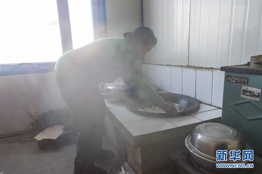 （圖文互動(dòng)）（4）從&ldquo;輕工漁網(wǎng)重工馬掌&rdquo;到&ldquo;圓夢(mèng)小康&rdquo;&mdash;&mdash;&ldquo;中國東極&rdquo;脫貧攻堅(jiān)剪影