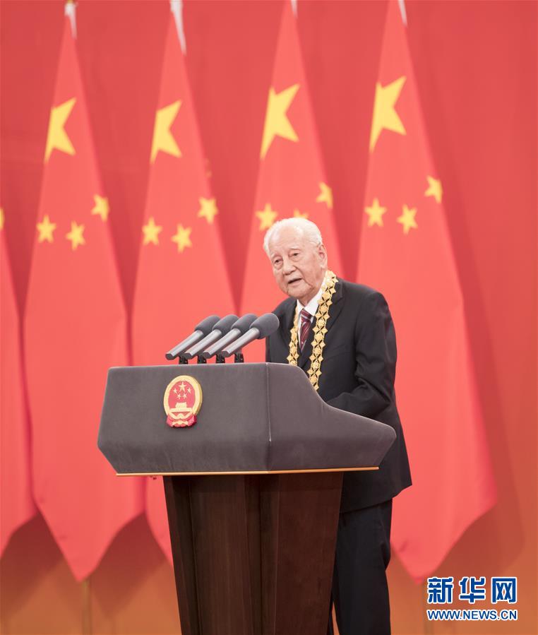 （今日關(guān)注&middot;科技獎(jiǎng)勵(lì)大會(huì)&middot;圖文互動(dòng)）（1）此生屬于祖國(guó)，此生無怨無悔&mdash;&mdash;隱身30年的中國(guó)核潛艇先驅(qū)黃旭華