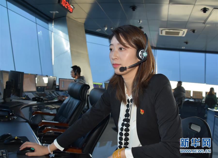 （關注春運&middot;圖文互動）在崗一分鐘，保證安全60秒&mdash;&mdash;記守護遠航客機的&ldquo;燈塔&rdquo;管制員