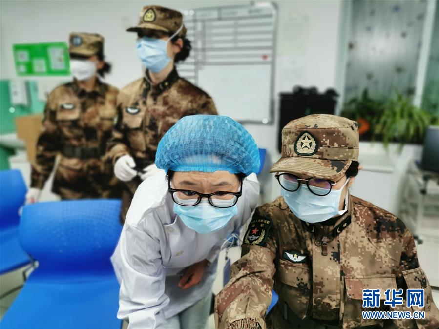 （新華全媒頭條&middot;圖文互動）（7）新華社評論員：危難時刻，黨員干部要挺身而出&mdash;&mdash;論堅決打贏疫情防控阻擊戰(zhàn)