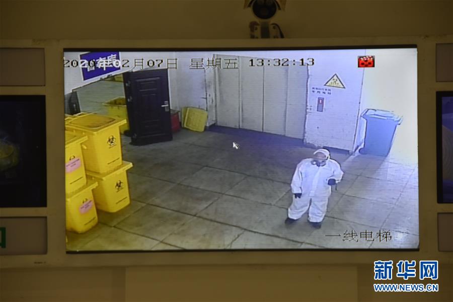 （聚焦疫情防控&middot;圖文互動）（2）另類&ldquo;白衣戰(zhàn)士&rdquo;：堅守醫(yī)療廢物處置第一線