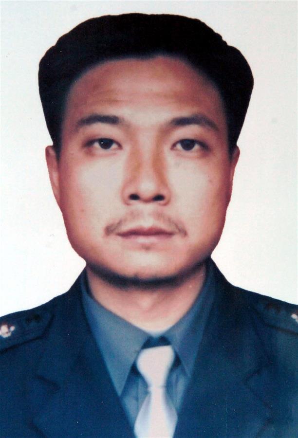 （為了民族復(fù)興&middot;英雄烈士譜&middot;圖文互動(dòng)）緝毒英雄吳光林：見危險(xiǎn)就上，見好處就讓
