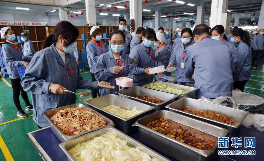 （來自經(jīng)濟前沿的故事&middot;企業(yè)復工復產(chǎn)&middot;圖文互動）（2）&ldquo;這次復工終生難忘&rdquo;&mdash;&mdash;廣東格蘭仕安全員復工記 