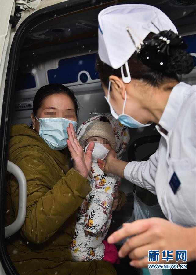 （聚焦疫情防控&middot;圖文互動）（1）&ldquo;等奇奇長大了，一定帶她再來北京&rdquo;&mdash;&mdash;北京9個月患兒出院記