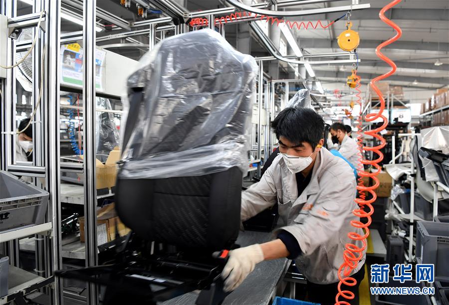 （圖文互動(dòng)）（7）&ldquo;春天到了，熟悉的生活正在慢慢回來&rdquo;&mdash;&mdash;陜西多地復(fù)產(chǎn)復(fù)工一線見聞