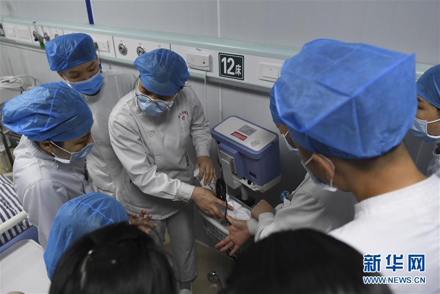 （圖文互動）（1）&ldquo;你們逆行，我們護(hù)航&rdquo;&mdash;&mdash;廣西關(guān)愛一線醫(yī)務(wù)工作者見聞 