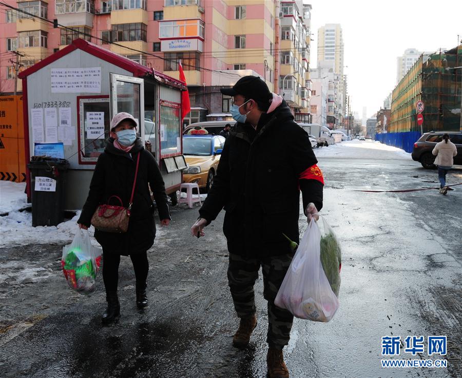（聚焦疫情防控&middot;圖文互動）（1）不知你是誰，知你為了誰&mdash;&mdash;社區(qū)戰(zhàn)&ldquo;疫&rdquo;志愿者群像