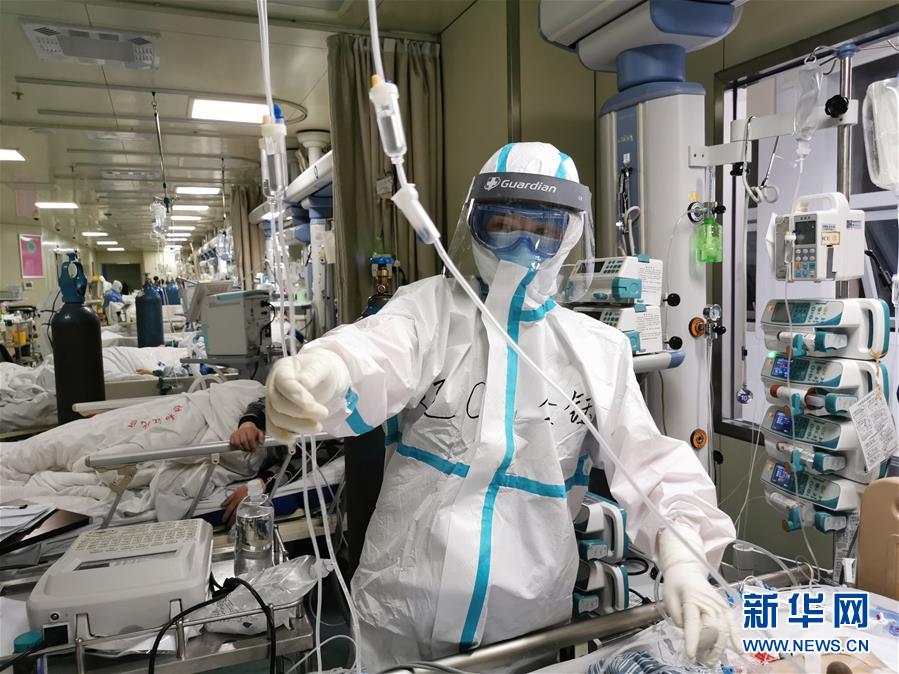 （一線抗疫群英譜&middot;圖文互動）（3）生命之光，溫暖&ldquo;無面之交&rdquo;&mdash;&mdash;記抗疫一線重癥監(jiān)護室90后護士金鈺 