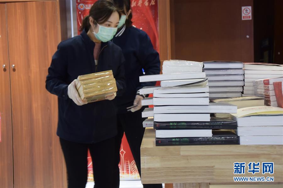 （圖文互動）（1）開門見書山 推窗聞&ldquo;書香&rdquo;&mdash;&mdash;天津部分實體書店恢復營業(yè)見聞