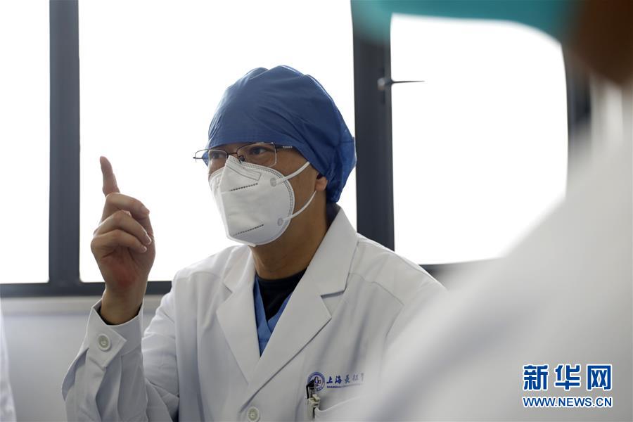 （一線抗疫群英譜&middot;圖文互動(dòng)）（1）業(yè)精情真好軍醫(yī)&mdash;&mdash;記湖北省婦幼保健院光谷院區(qū)感染三科主任謝渭芬