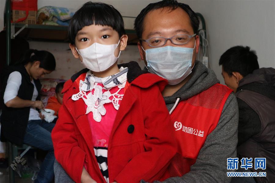 （一線抗疫群英譜&middot;圖文互動）（3）&ldquo;愿每個(gè)承受病痛的孩子都不會成為孤島&rdquo;&mdash;&mdash;記百名白血病兒童的守護(hù)者林斌