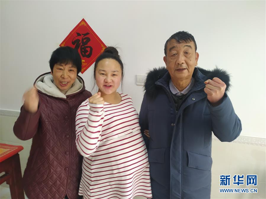 （一線抗疫群英譜&middot;圖文互動(dòng)）（4）羅文浩：&ldquo;女兒，你的名字里有溫暖，有榮光！&rdquo;