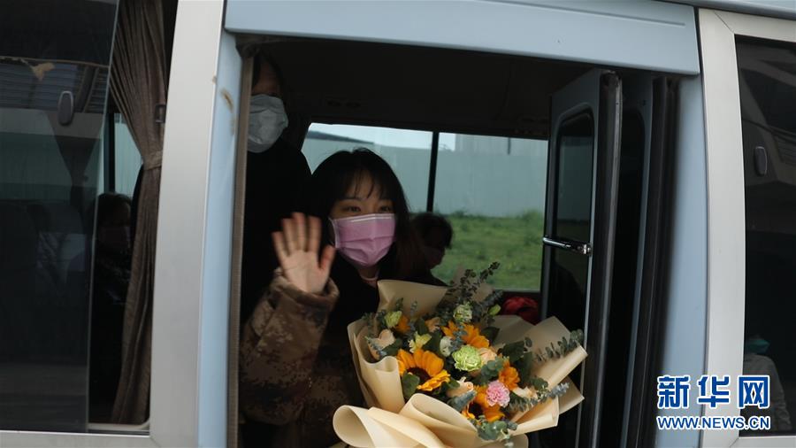 （新華全媒頭條&middot;習(xí)近平致敬的戰(zhàn)&ldquo;疫&rdquo;英雄&middot;武漢人民篇&middot;圖文互動）（3）壯哉，大武漢&mdash;&mdash;獻(xiàn)給英雄的武漢人民