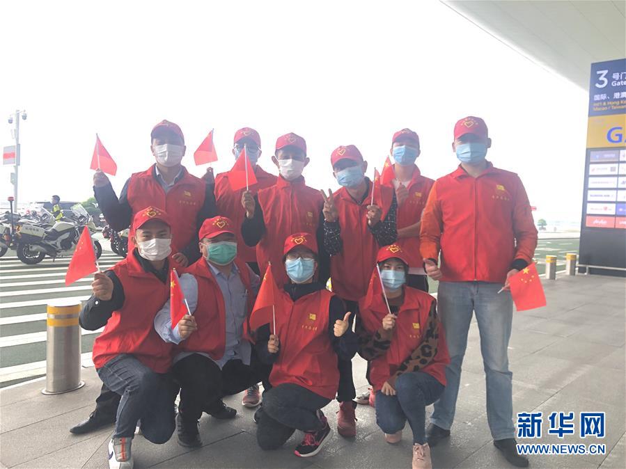 （新華全媒頭條&middot;習(xí)近平致敬的戰(zhàn)&ldquo;疫&rdquo;英雄&middot;武漢人民篇&middot;圖文互動）（10）壯哉，大武漢&mdash;&mdash;獻(xiàn)給英雄的武漢人民