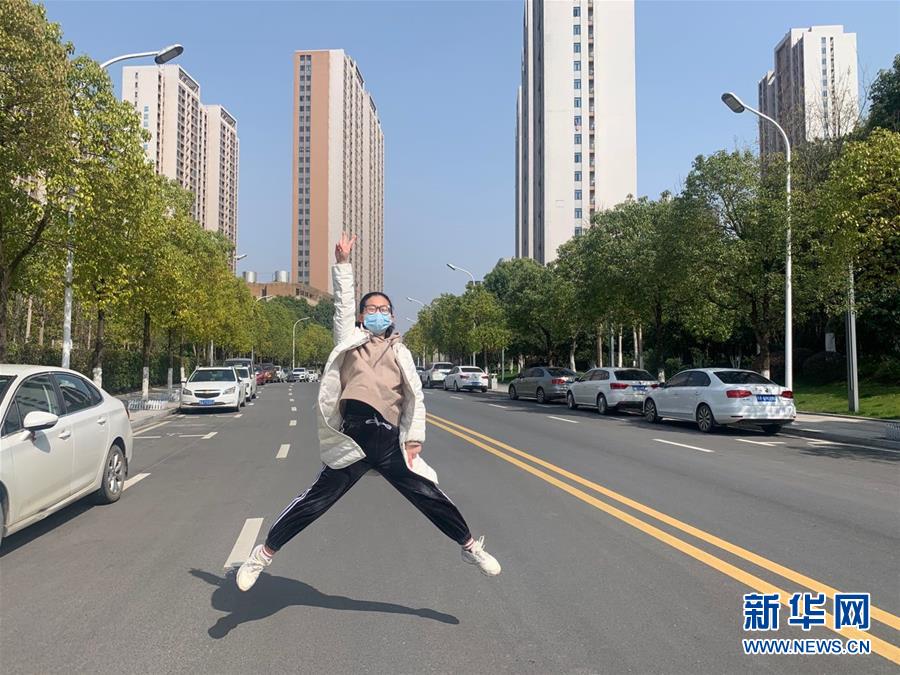 （一線抗疫群英譜&middot;圖文互動）（3）&ldquo;95后&rdquo;大學(xué)生郝鶯歌：退掉車票，她選擇直面病毒