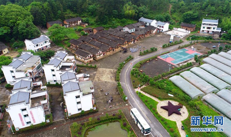 （新華全媒頭條&middot;圖文互動）（8）歷史坐標見證初心使命&mdash;&mdash;寫在江西革命老區(qū)貧困縣全部摘帽之際