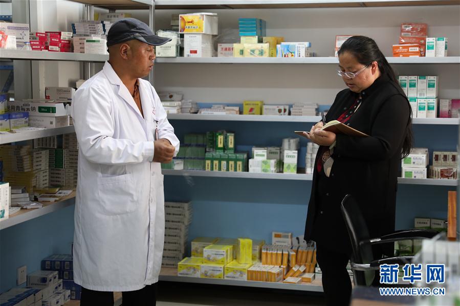 （代表委員履職&middot;圖文互動）（7）為百姓健康奔走&mdash;&mdash;全國人大代表胡阿羅履職記