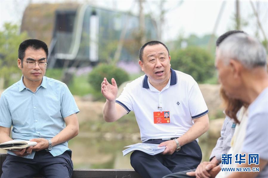 （新華全媒頭條&middot;兩會(huì)精神看落實(shí)&middot;圖文互動(dòng)）（2）整體謀劃、系統(tǒng)升級、全面提升&mdash;&mdash;落實(shí)全國兩會(huì)精神織牢織密公共衛(wèi)生防護(hù)網(wǎng)