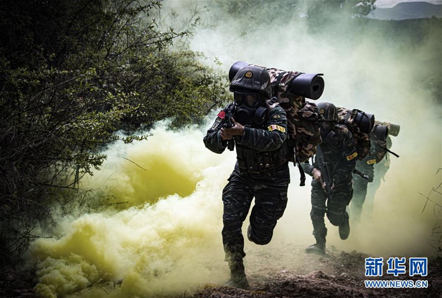 （圖文互動）（11）武警部隊抓好常態(tài)化疫情防控條件下&ldquo;魔鬼周&rdquo;極限訓練