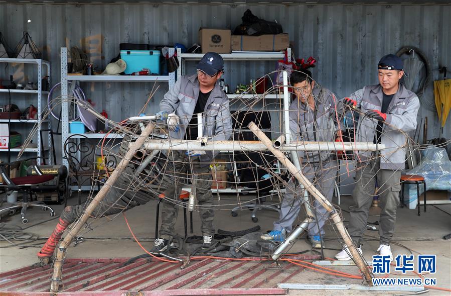 （新華全媒頭條&middot;圖文互動(dòng)）（5）演繹新時(shí)尚 答好治理卷&mdash;&mdash;上海實(shí)施垃圾分類效果追蹤
