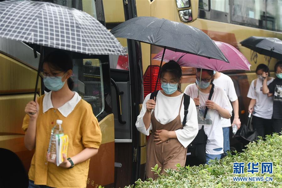 （防汛抗洪&middot;圖文互動(dòng)）（2）為了讓我們的城市不停擺&mdash;&mdash;汛情下的千年古城安徽歙縣直擊