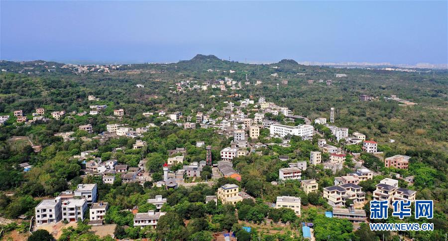 （新華全媒頭條&middot;走向我們的小康生活&middot;圖文互動）（1）留住鄉(xiāng)愁留住美&mdash;&mdash;千村競秀綴瓊州