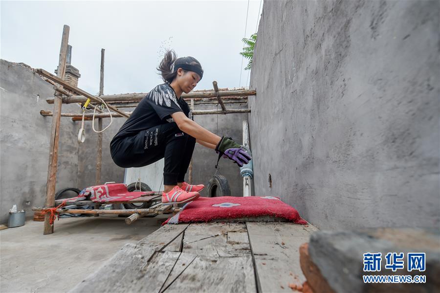 （體育&middot;圖文互動）（14）父愛如燈  伴我奔跑