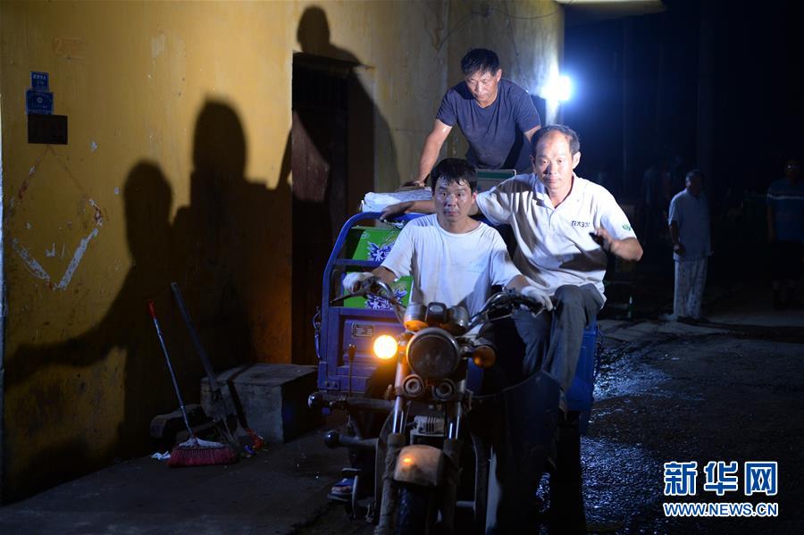 （圖文互動(dòng)）（5）開閘前后&mdash;&mdash;王家壩24小時(shí)