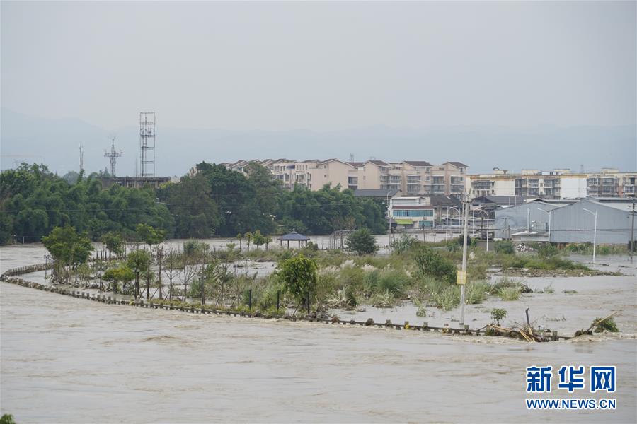 （防汛抗洪&middot;圖文互動）（2）遭遇罕見連續(xù)性暴雨 四川全力應對汛情