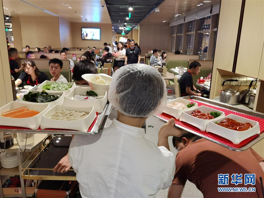 （在習近平新時代中國特色社會主義思想指引下&mdash;&mdash;新時代新作為新篇章&middot;習近平總書記關切事&middot;圖文互動）（2）珍惜盤中餐，狠剎浪費風&mdash;&mdash;各地積極行動堅決制止餐飲浪費