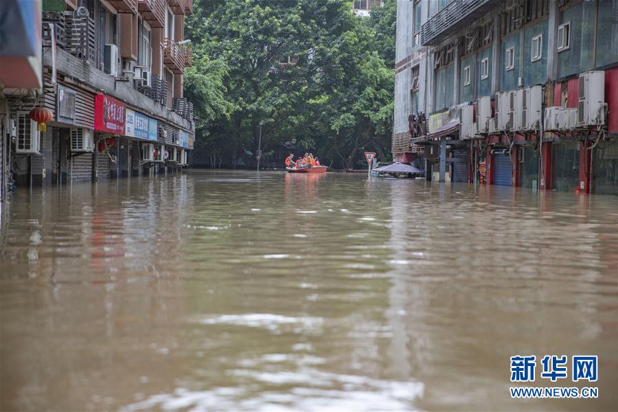 （防汛抗洪&middot;圖文互動(dòng)）（5）筑起防大汛的堅(jiān)強(qiáng)防線&mdash;&mdash;重慶防御長(zhǎng)江、嘉陵江過境洪峰現(xiàn)場(chǎng)記錄