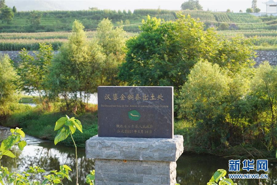 （走向我們的小康生活&middot;圖文互動(dòng)）（5）綠了青山，紅了日子&mdash;&mdash;秦巴山區(qū)群眾繪出小康&ldquo;調(diào)色板&rdquo;