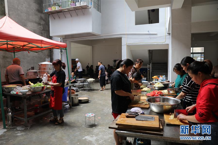 （新華全媒頭條&middot;圖文互動(dòng)）（12）&ldquo;洪線&rdquo;逆險(xiǎn)守家國&mdash;&mdash;抗洪一線的凡人星光