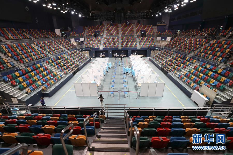 （圖文互動(dòng)）（5）特寫(xiě)：新冠病毒普檢首日，香港市民踴躍參與